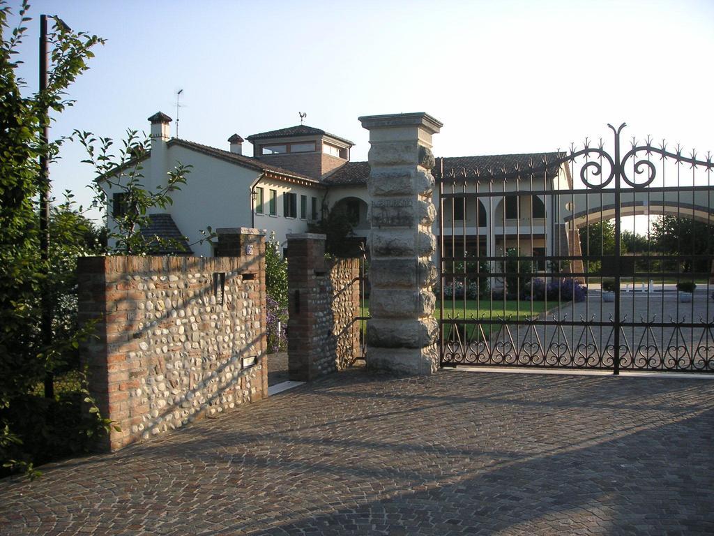 Agriturismo Due Torri Montebelluna Exterior photo